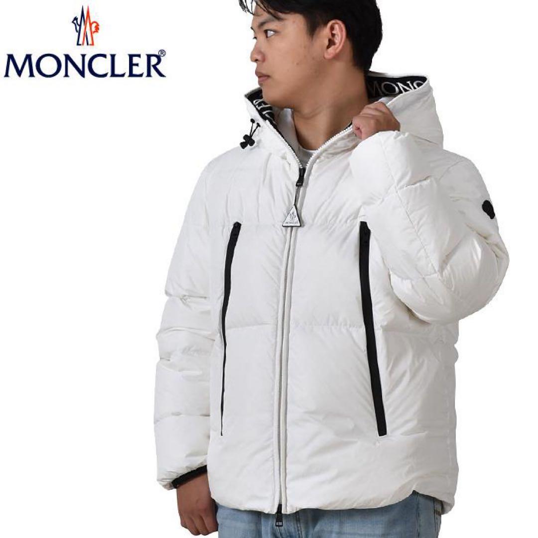 専用となります。MONCLER ホワイト ダウンジャケット　メンズ　白