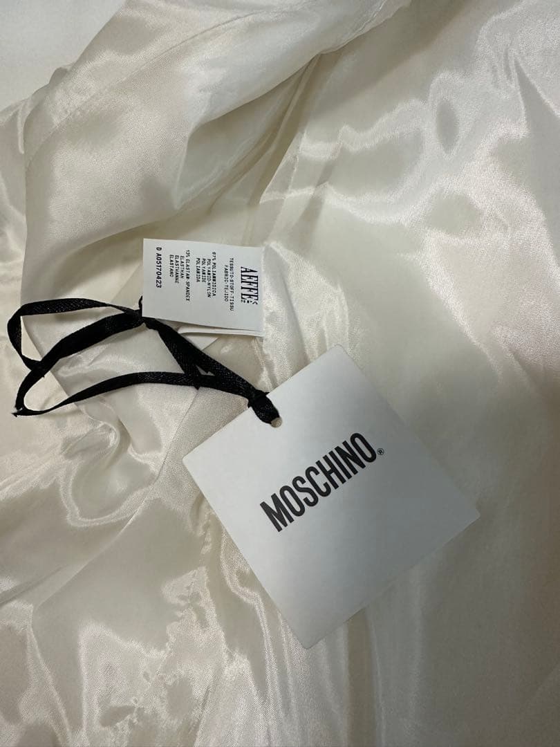 新品タグ付き⭐︎白✖️黒ジャケット