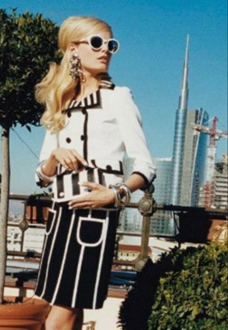 新品タグ付き⭐︎白✖️黒ジャケット