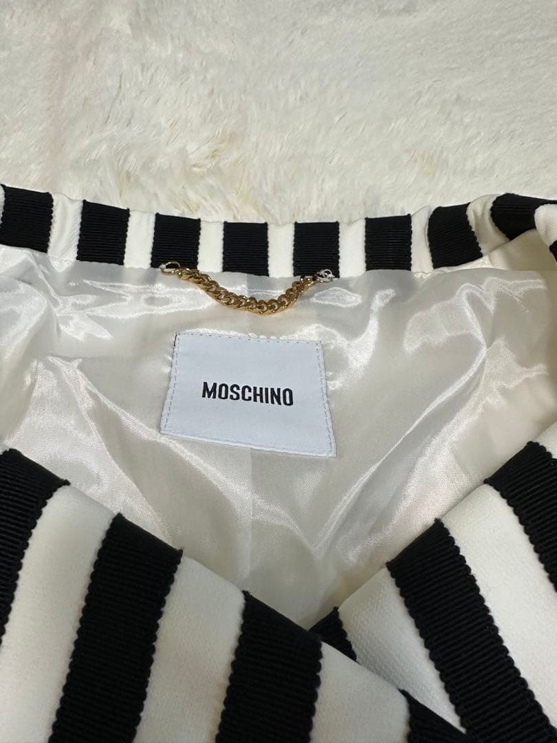 新品タグ付き⭐︎白✖️黒ジャケット