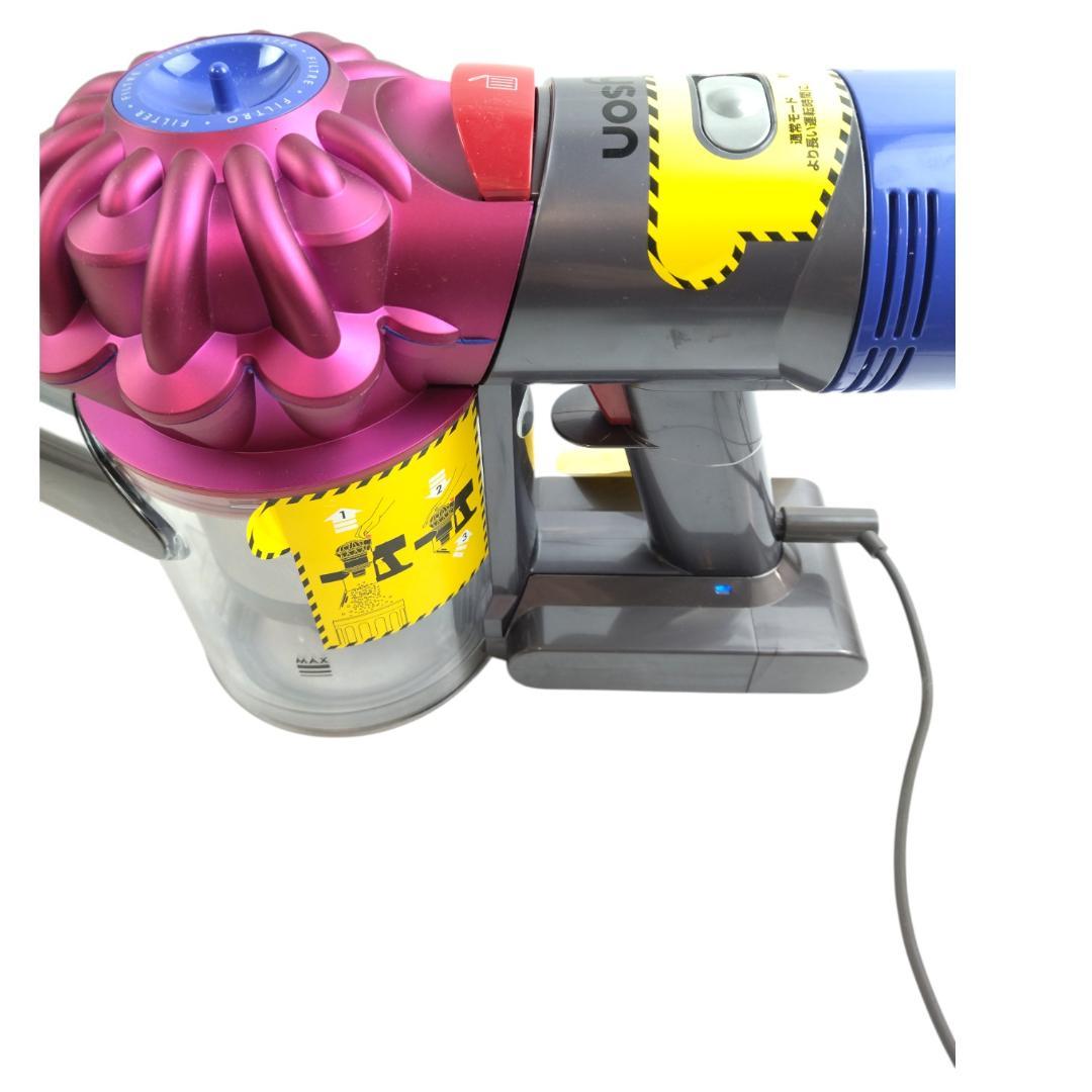 ダイソン　 V7　SV11　コードレスクリーナー　パーツ付き【5-072】