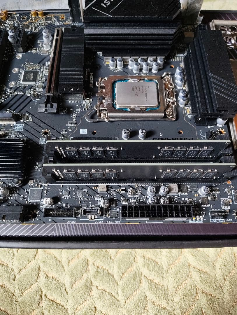 IntelCorei5-13500+マザボ、DDR4-3200-16GB×2