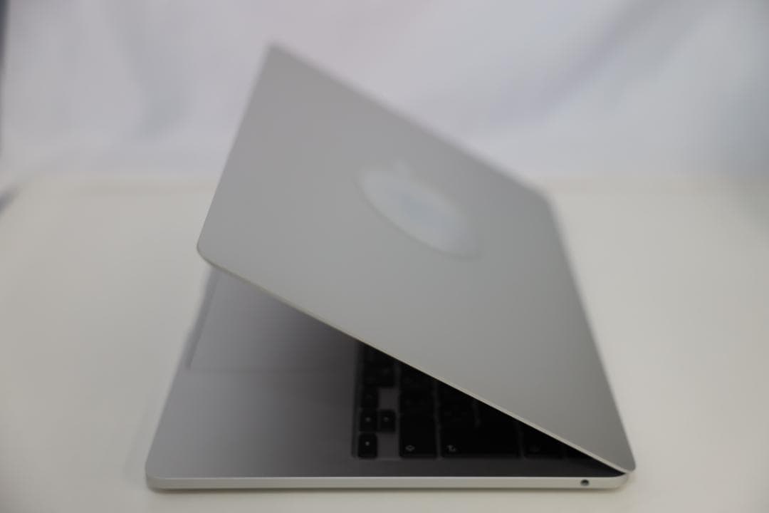 バッテリー100% MacBook Pro 13㌅ M1 2020 8/256G