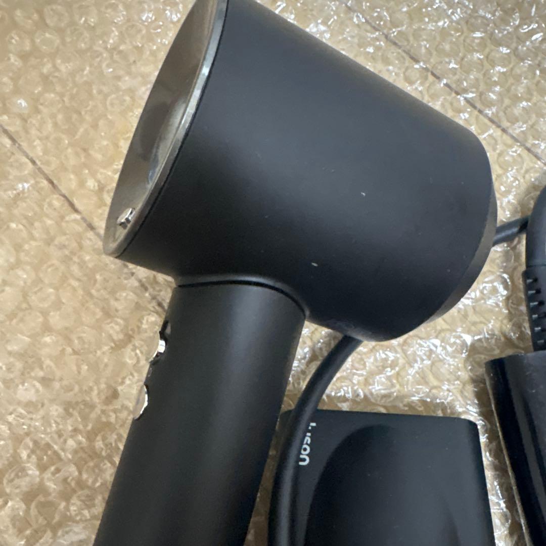 ダイソンドライヤー