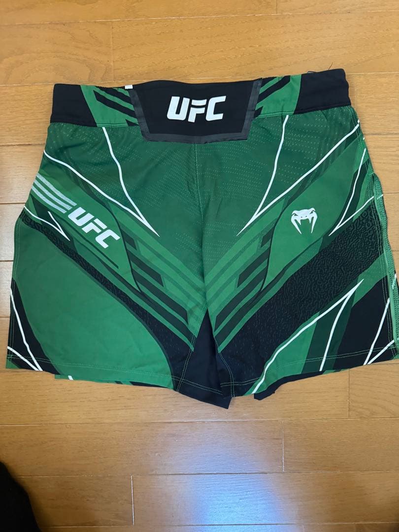UFC VENUM ファイトショーツ