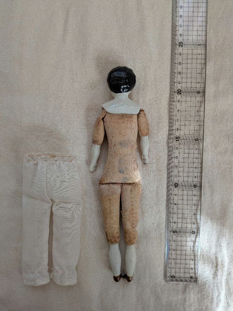 チャイナヘッドドール　 陶器製人形 約23cm