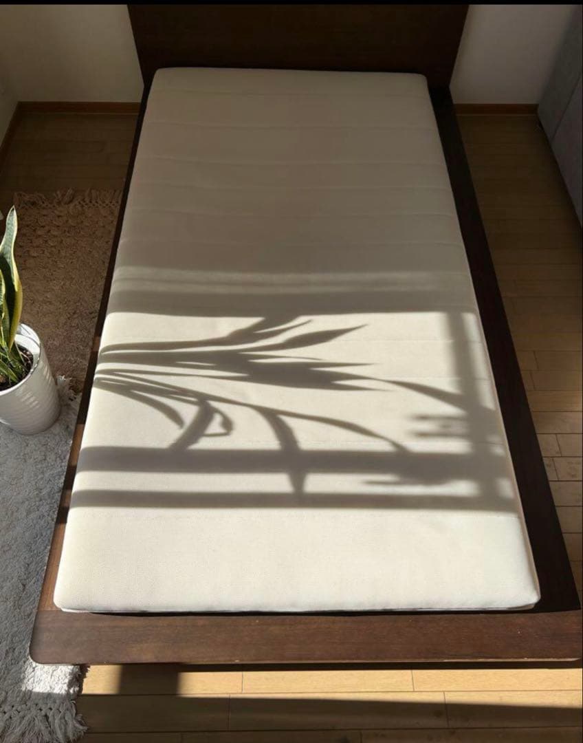 e'sさま購入用　カリモク　ベッドフレーム【3/29 15時まで】