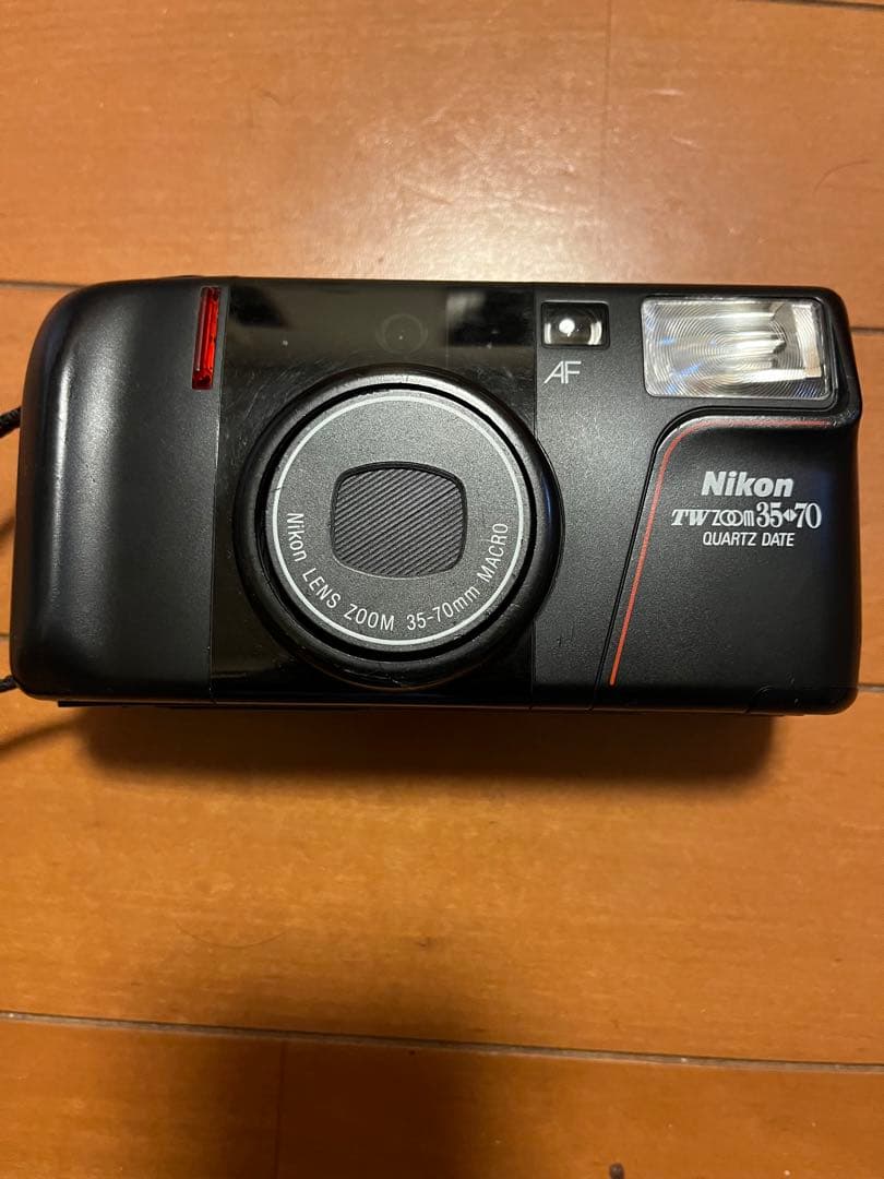 【フィルムカメラ】ニコン Nikon TW ZOOM 35-70 (フィルム付)