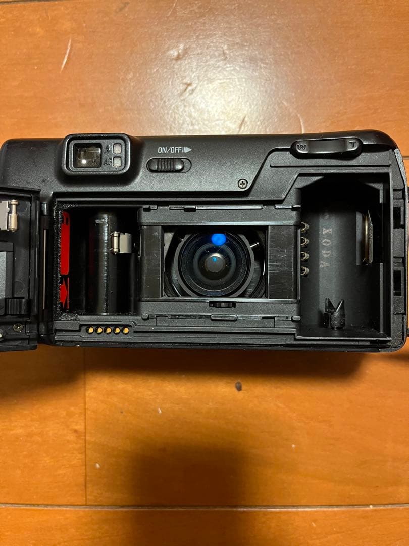 【フィルムカメラ】ニコン Nikon TW ZOOM 35-70 (フィルム付)