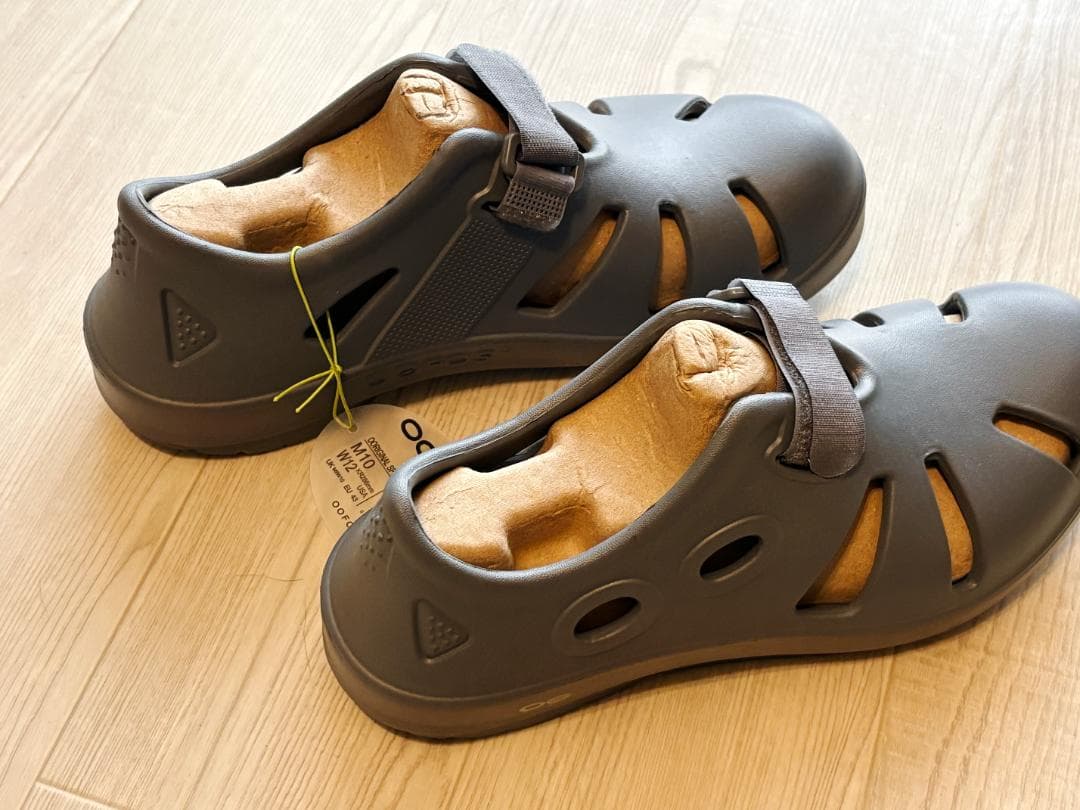 OOFOS(ウーフォス)スポーツサンダル OOcandOO メンズ グレー