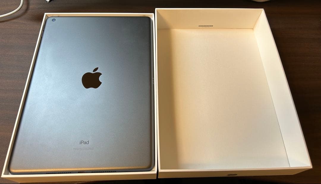 iPad第7世代　128GBバッテリー94%