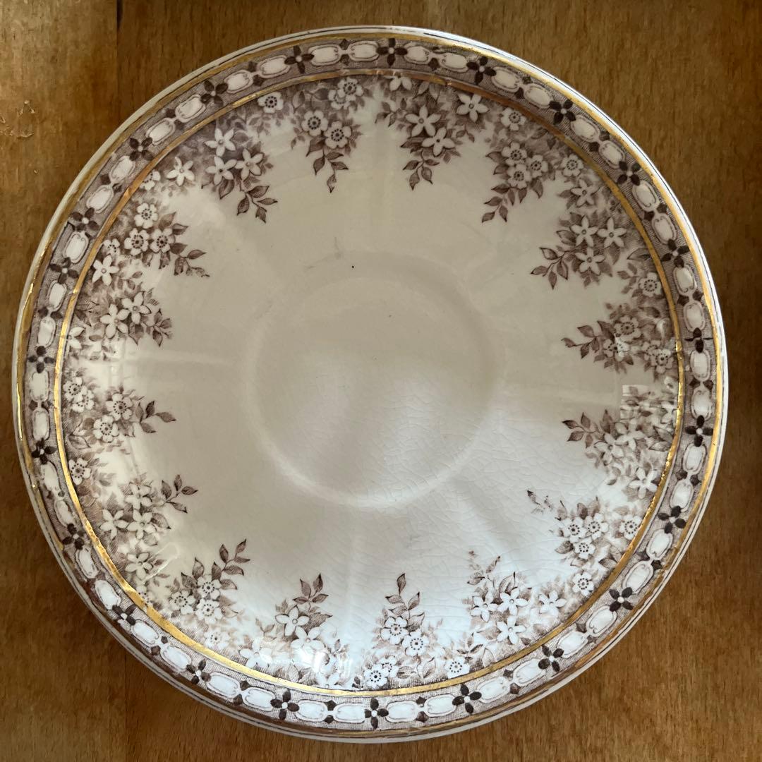 アンティーク　お花模様　カップ&ソーサー、ボウル、プレート4点セット