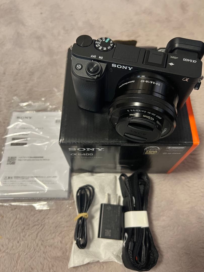 【美品】SONY α6400 パワーズームレンズキット　シャッター数1715回