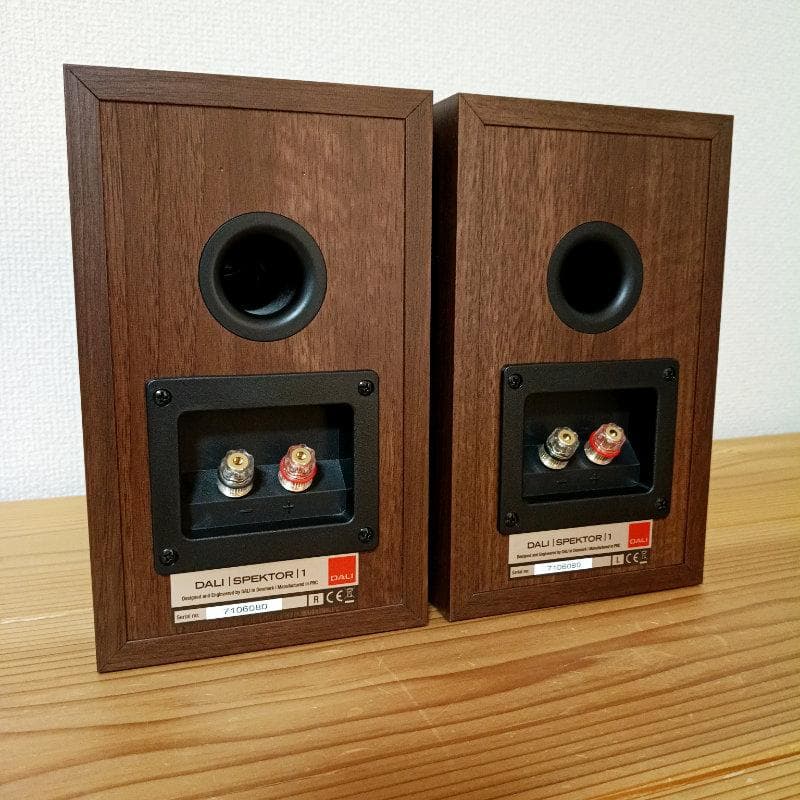DALI SPEKTOR1 ウォルナット ブックシェルフスピーカー ダリ
