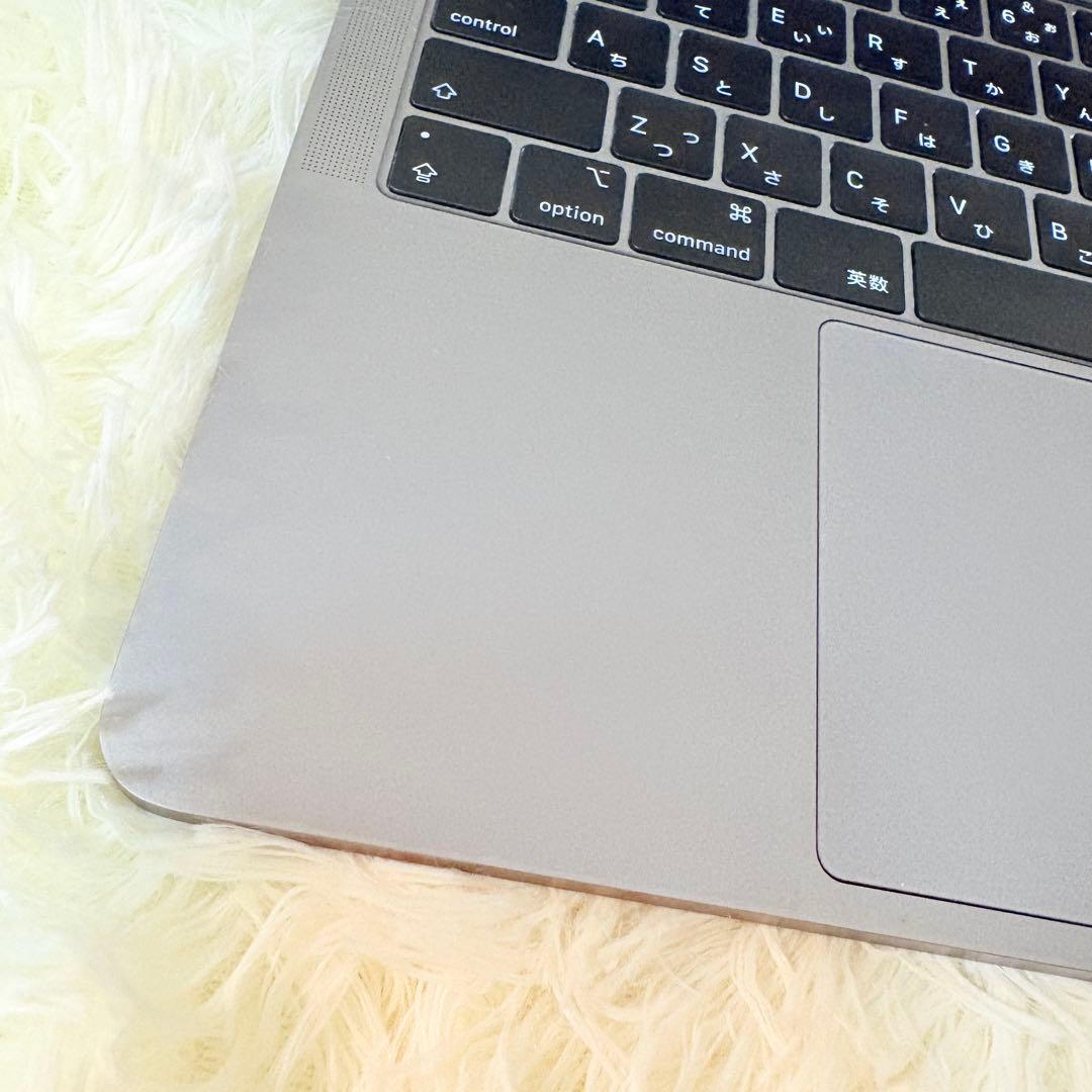 【極美品】MacBook Pro 2018 13インチ 16GB/256GB