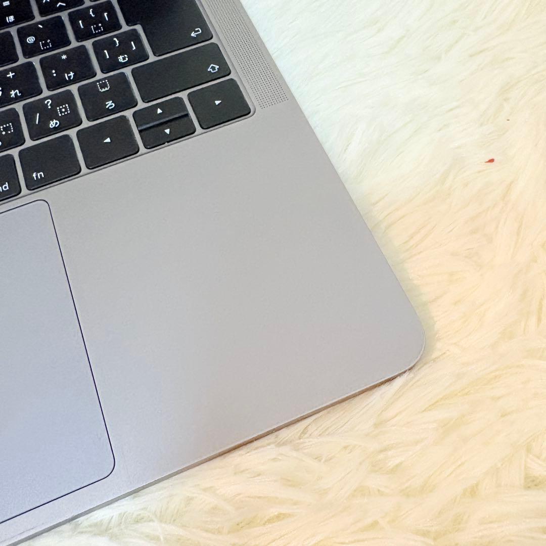 【極美品】MacBook Pro 2018 13インチ 16GB/256GB