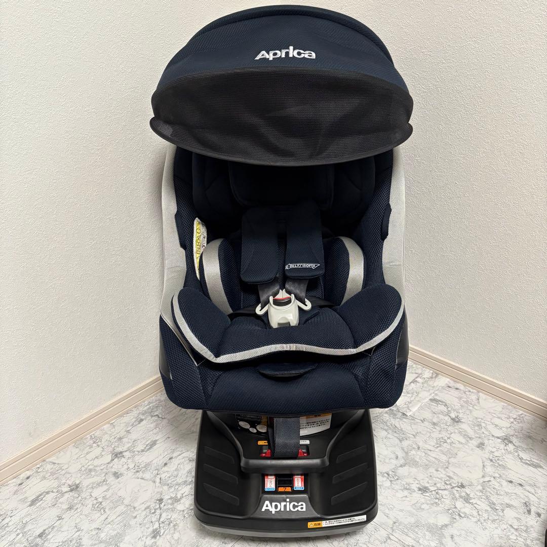 超美品✨丸洗い済み✨清潔✨アップリカ　クルリラ　シートベルト ISOFIX 両用
