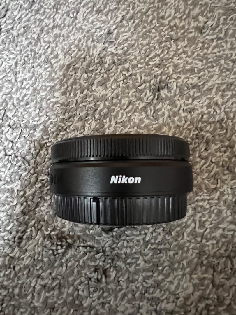 超薄型・高描写の単焦点NIKKOR Z 26mm f/2.8（美品）