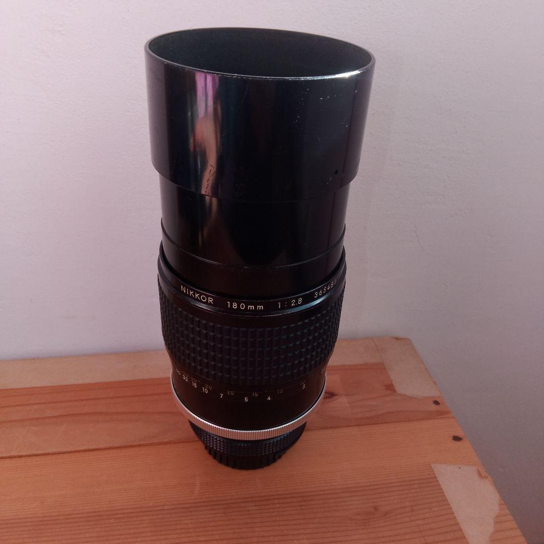 NIKKOR 180mm f/2.8 とnikon af75-300