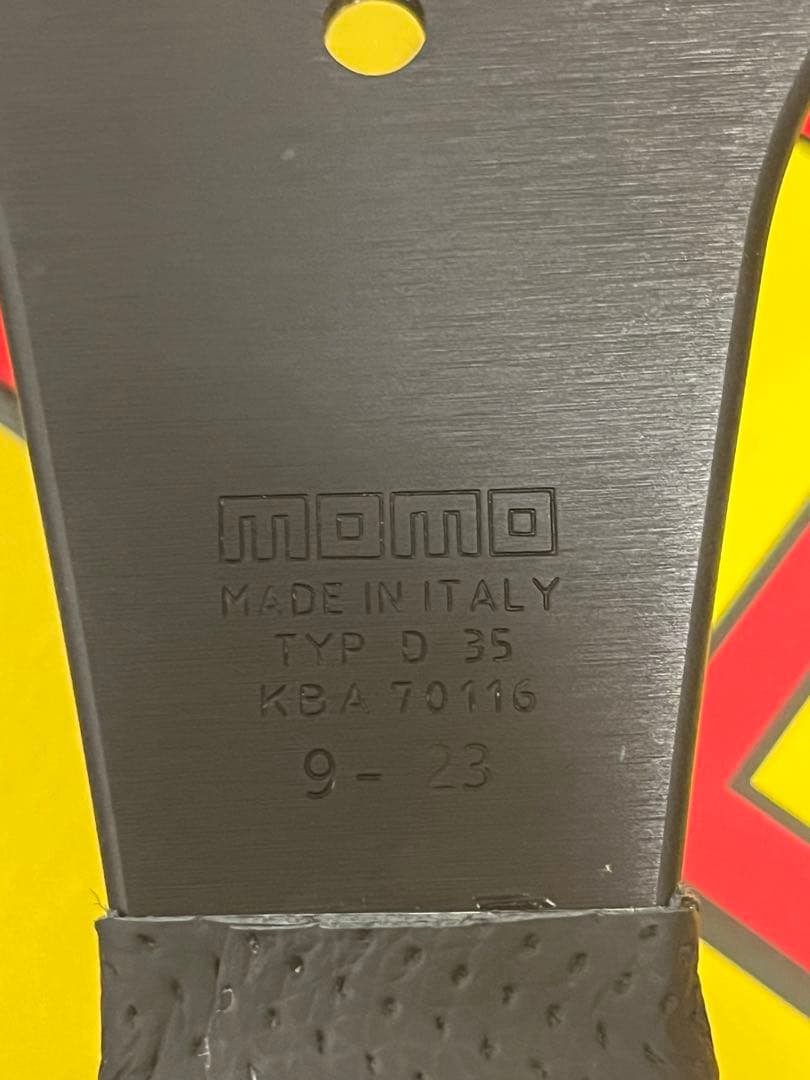 momo C-71コンペティション 350mm