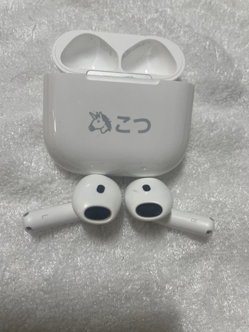 【中古】　AirPods4 【Apple care 期限切れ】【刻印あり】