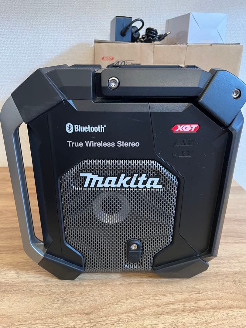 MR005GZB マキタ　充電式ラジオ