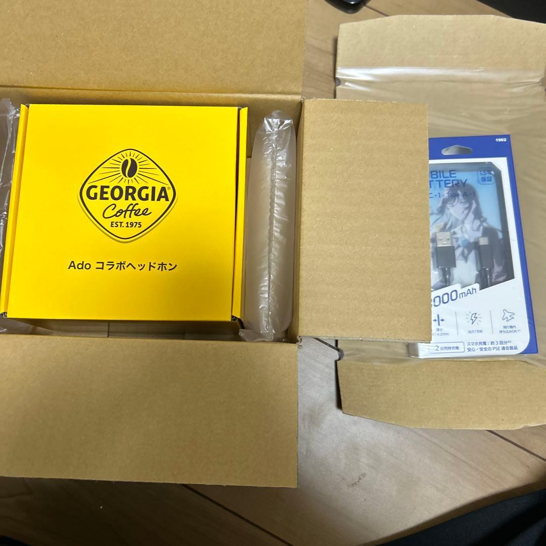 新品未使用　ジョージア×Ado コラボ モバイルバッテリー コラボヘッドホン