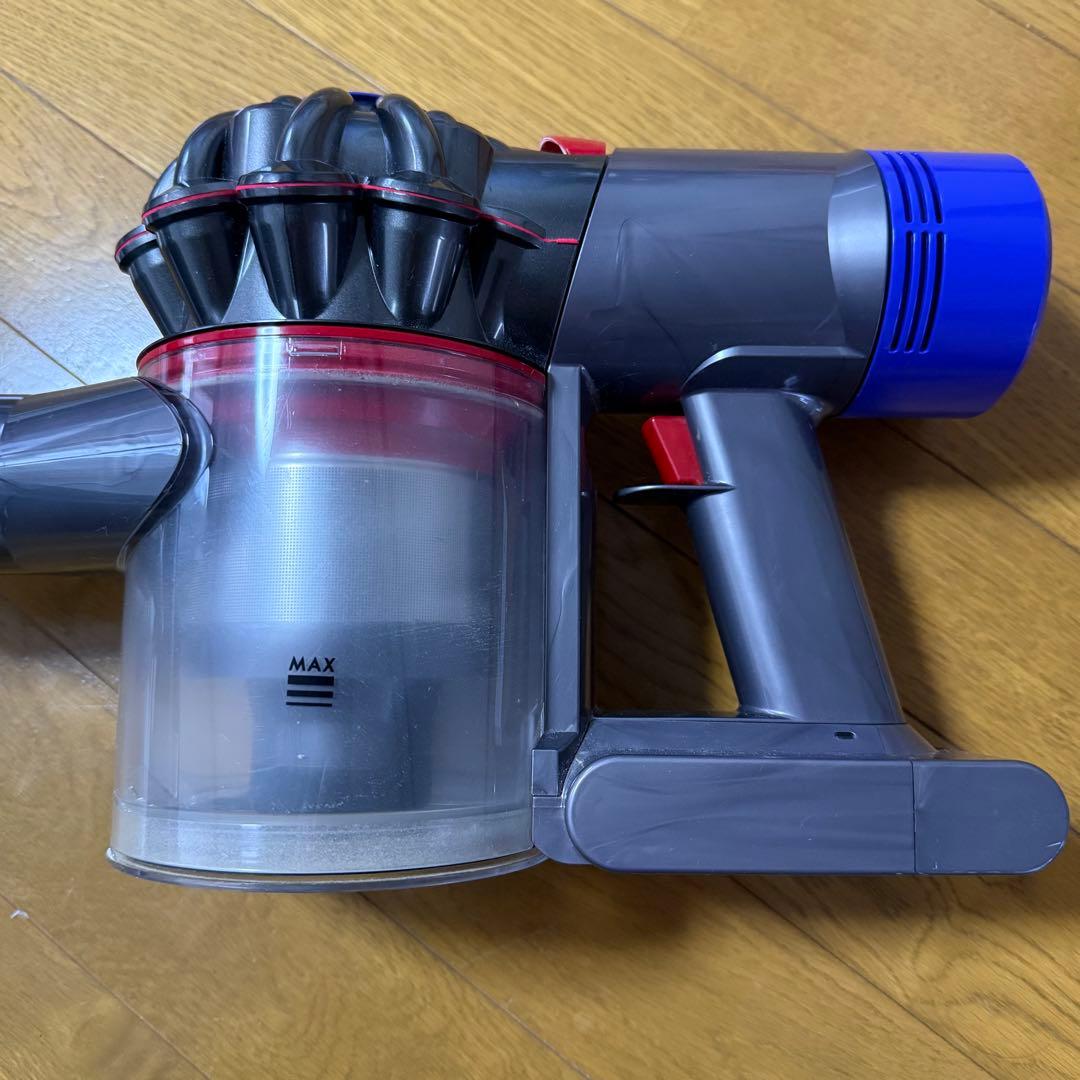 dyson v7 slim 掃除機 コードレスクリーナー　中古　美品　作動良好