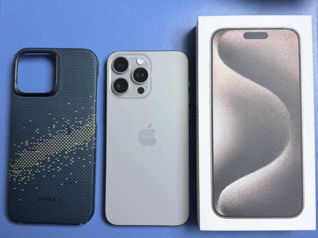 iPhone 15 Pro Max 256gb 値下げ可　海外版