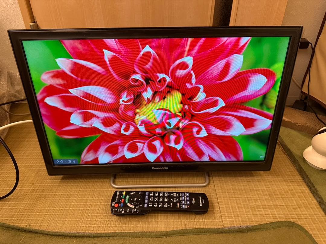 スマートテレビ！パナソニック　24型　TH-24ES500　19年製　超美品！
