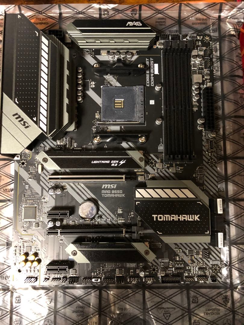 MSI マザーボード　MAG B550 TOMAHAWK