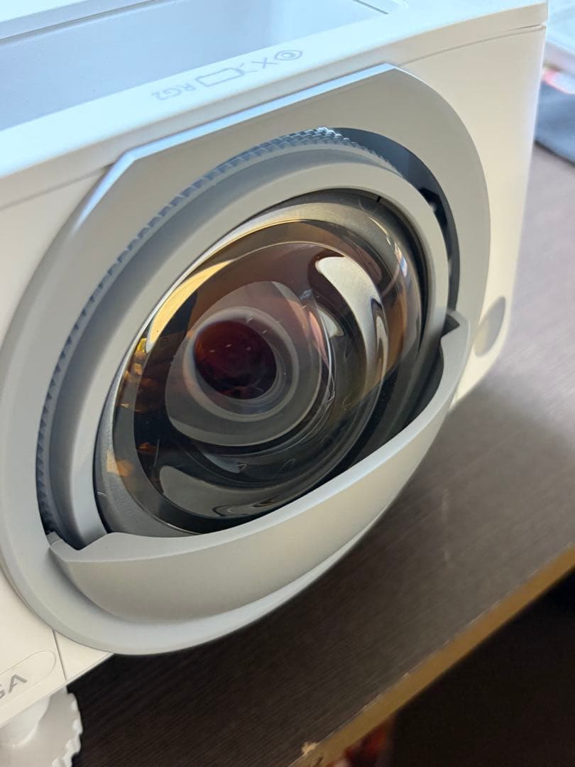 【BenQ】DLP WXGA 短焦点プロジェクター【MW826ST】