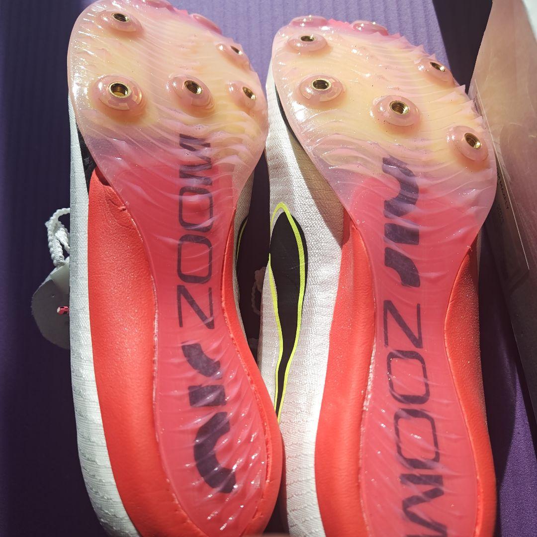 スパイクシューズ ホワイト/レッド/イエロー