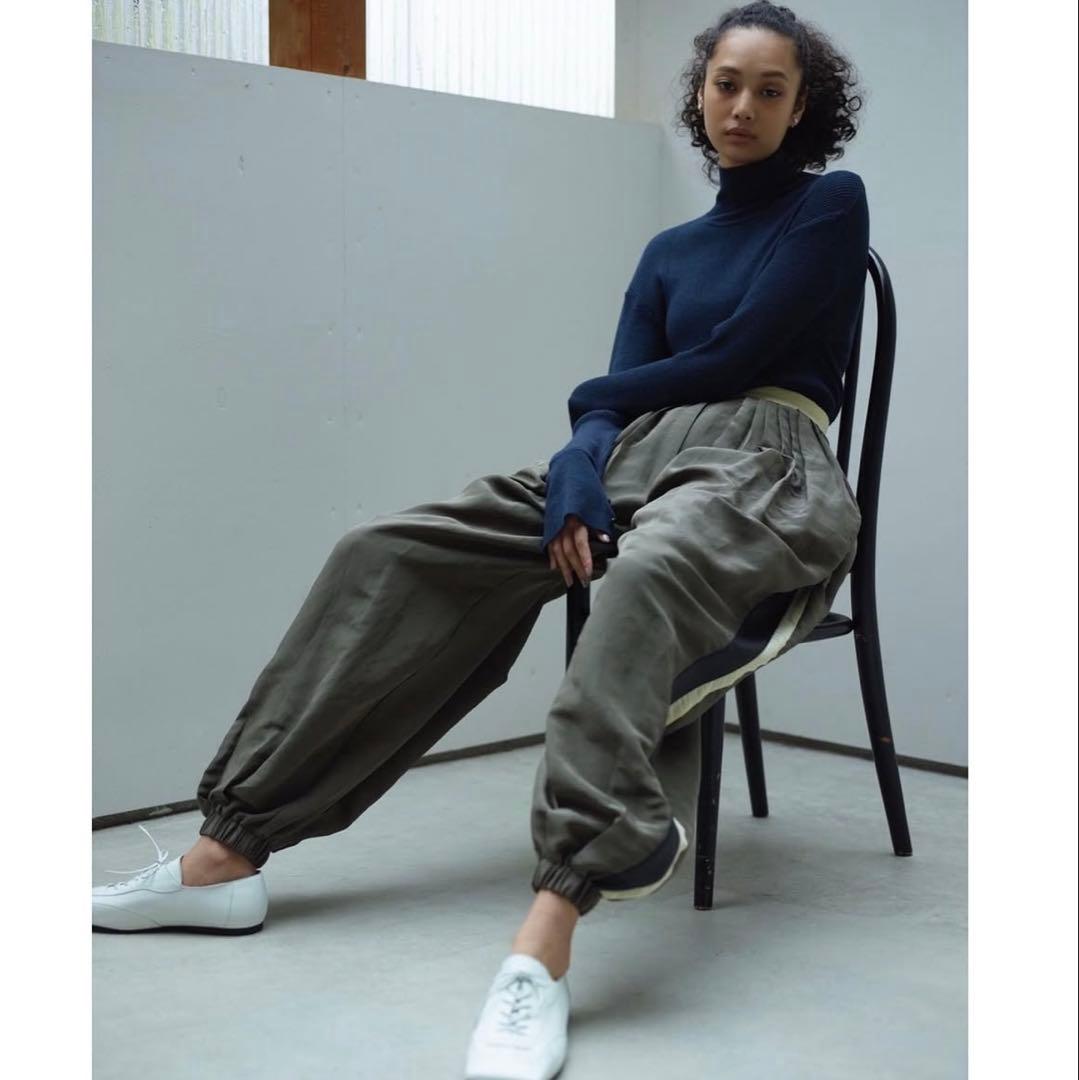 【akane utsunomiya 】 バルーンパンツ