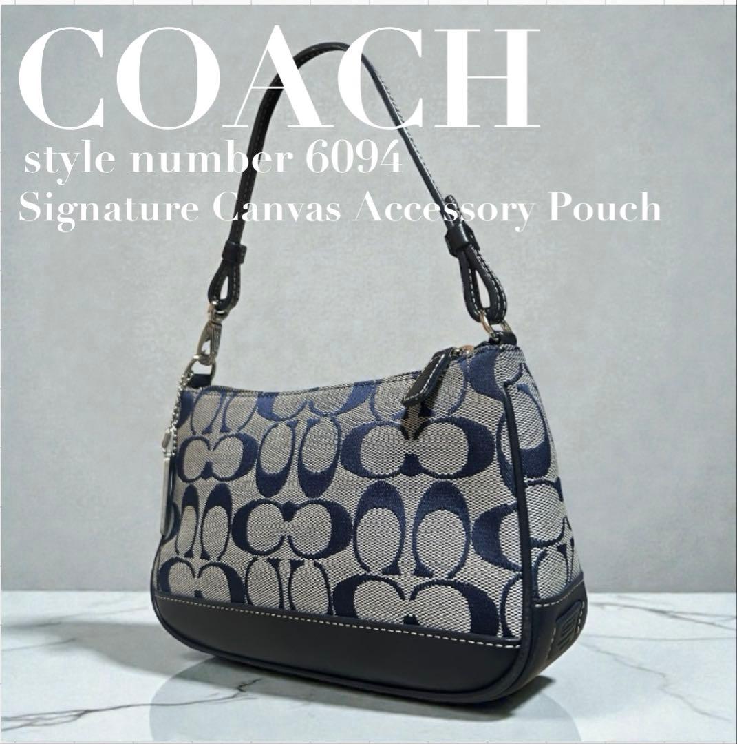 【美品】COACH コーチ 6094アクセサリーポーチ ネイビー　メタルチャーム