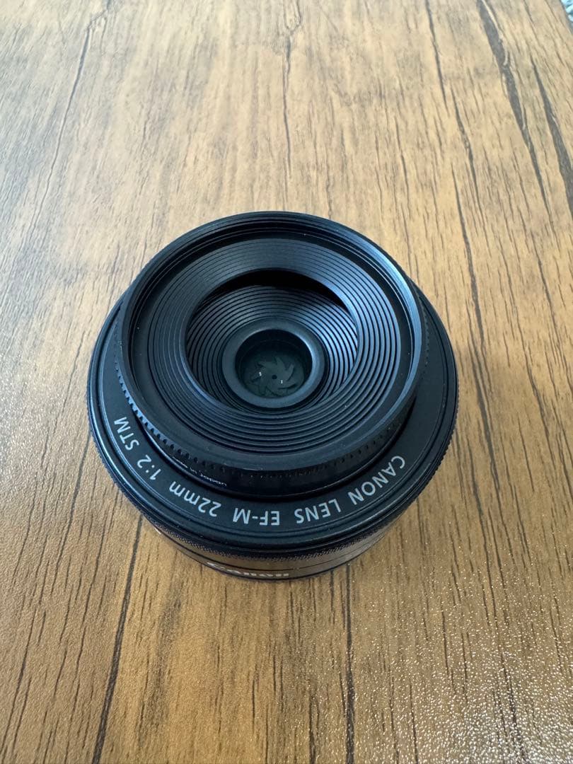 Canon EF-M 22mm f/2 STM レンズ