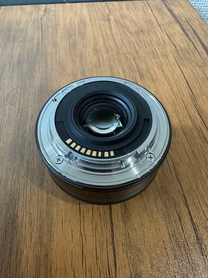 Canon EF-M 22mm f/2 STM レンズ