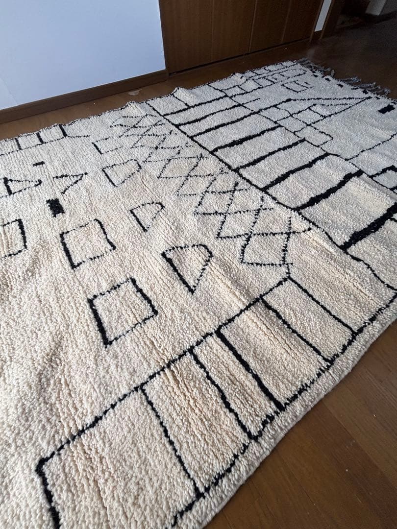 モロッコ製　ベニワレン　ラグ