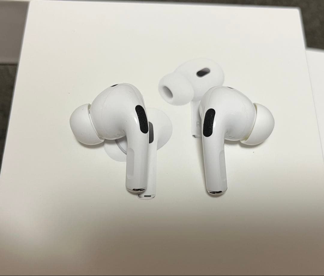 【中古美品】AirPods Pro 第2世代 MQD83J/A