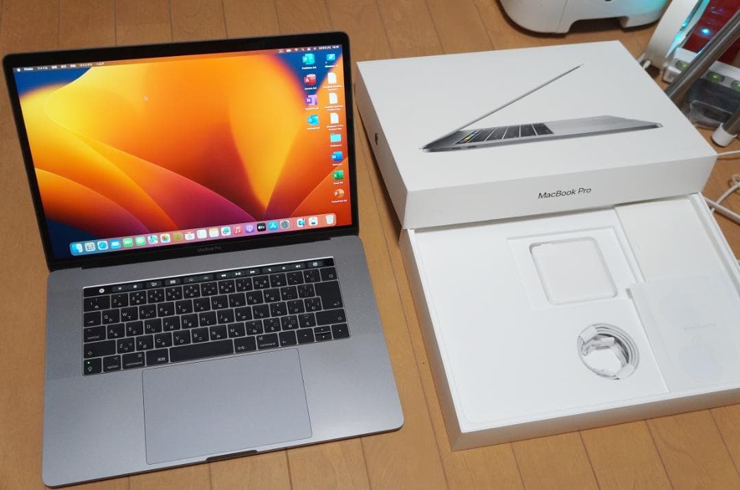 MacBook本体 MacBook Pro Retina 15 i7 16G 512G Office