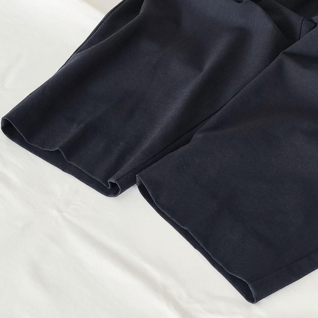 美品 SOEJU コンフォートファインタックバレルパンツ ネイビー S