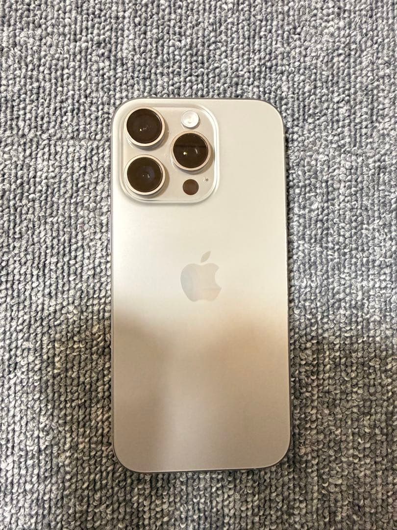 iPhone 16 Pro 256GB バッテリー100％