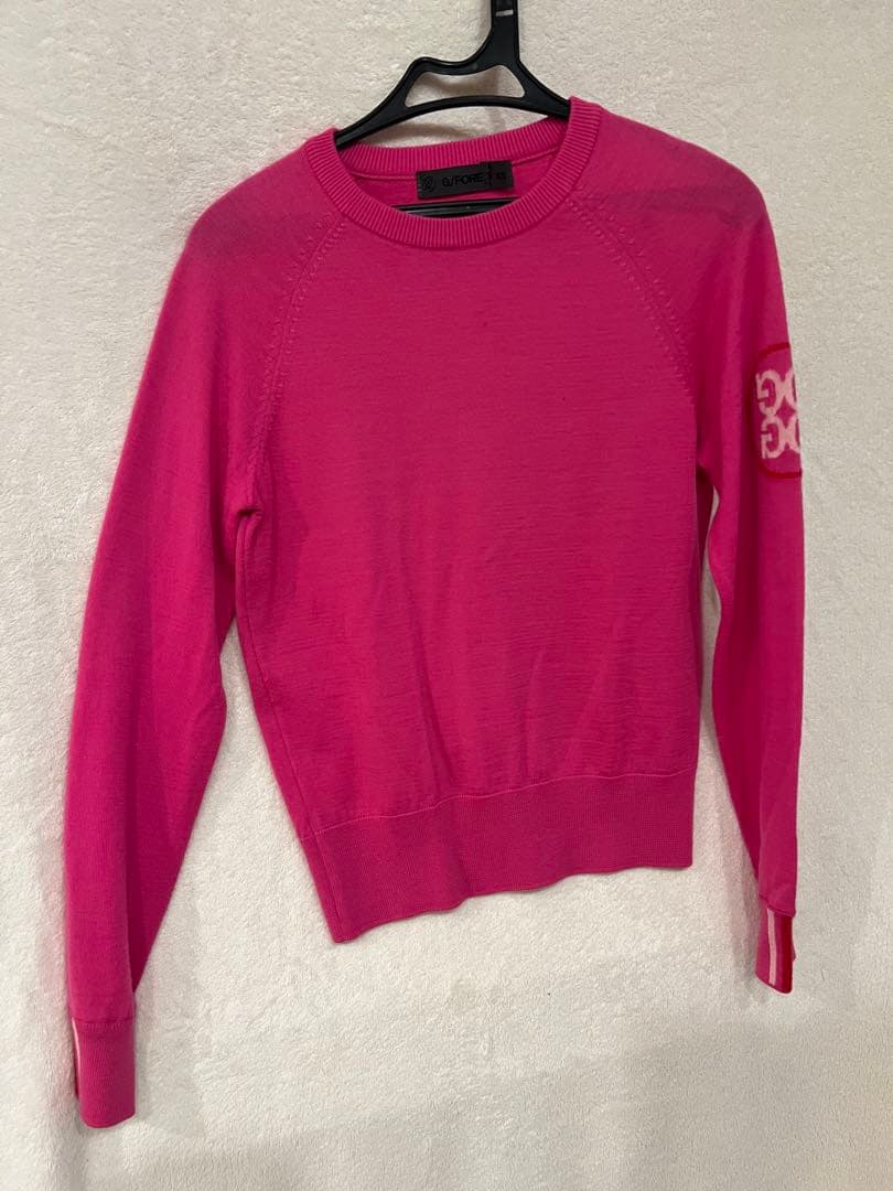 gforeピンク 長袖ニットセーター ロゴ刺繍