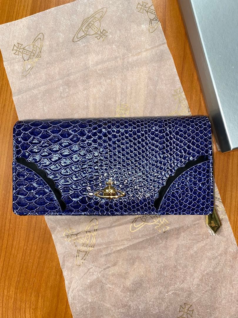 新品未使用品Vivienne ヴィヴィアン・ウエストウッド 長財布 レディ