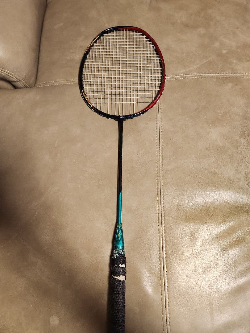 【値引】アストロクス88D 4uG5 初代　YONEXバドミントンラケット