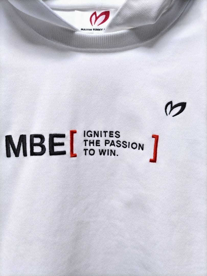 美品　マスターバニー　ニット　パーカー　プルオーバー　白　24年モデル