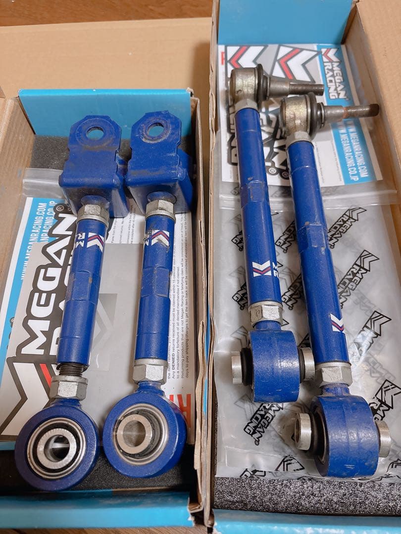 クラウン・マークX MEGAN RACINGリアアッパーアーム