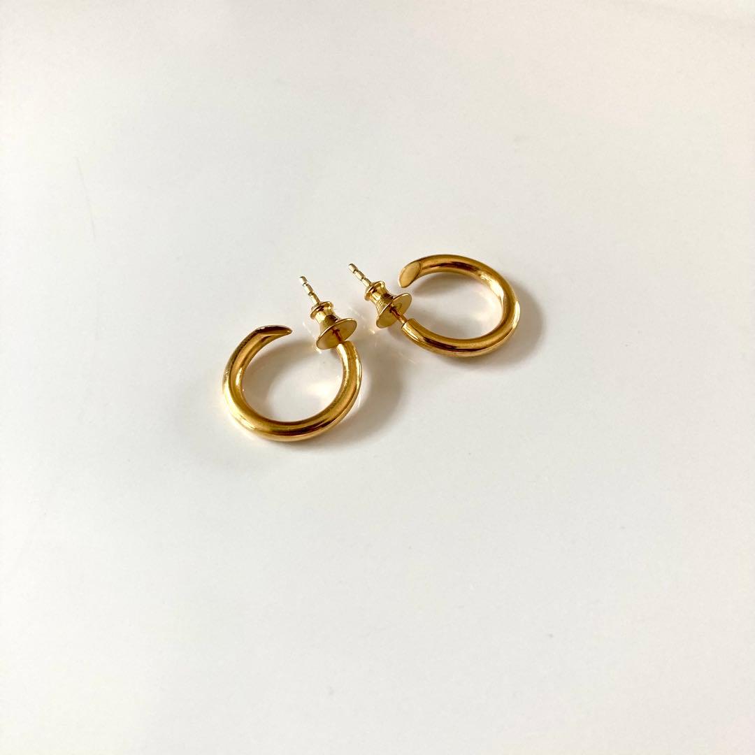 新品！両耳用【 3mm×21mm 】ゴールドフープピアス