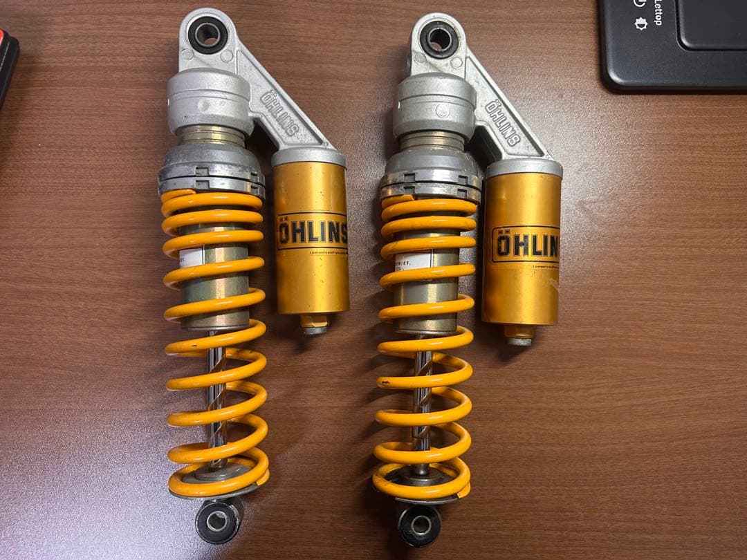 xjr400r 純正リアサスペンション　ÖHLINS オーリンズ