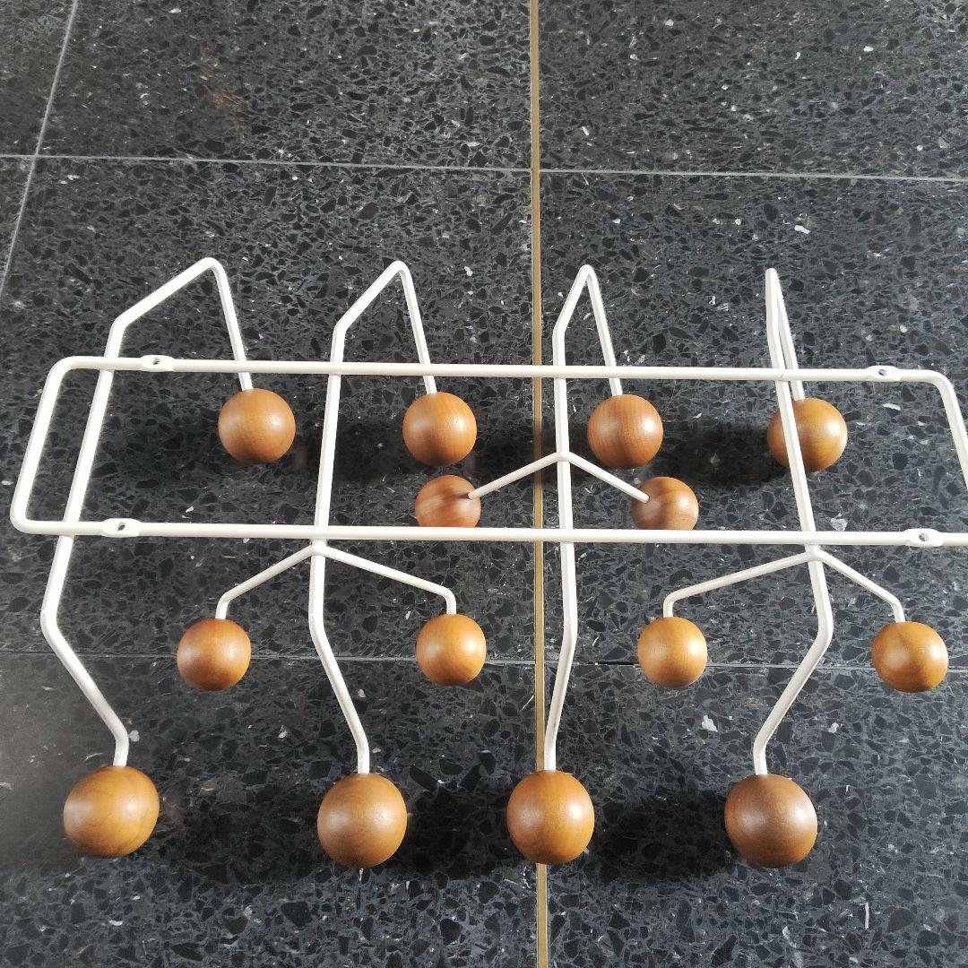 希少カラー　ハーマンミラー　イームズ　ハングイットオール